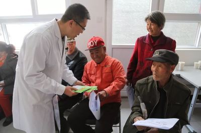 九渡河镇庙上村开展免费义诊和健康体检活动